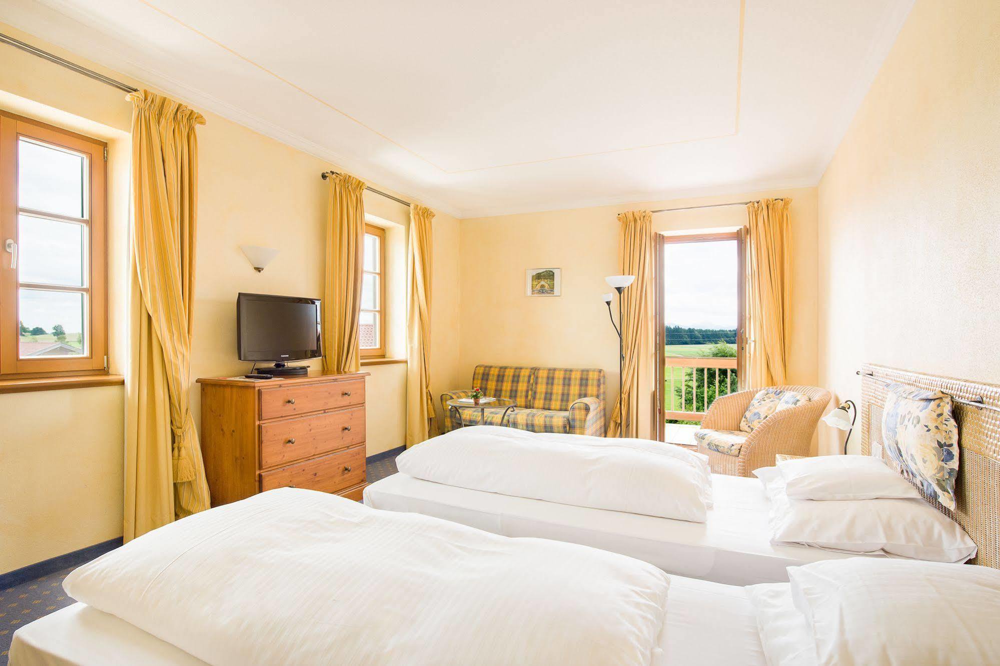 Hotel Und Landgasthof Altwirt Grosshartpenning Екстер'єр фото